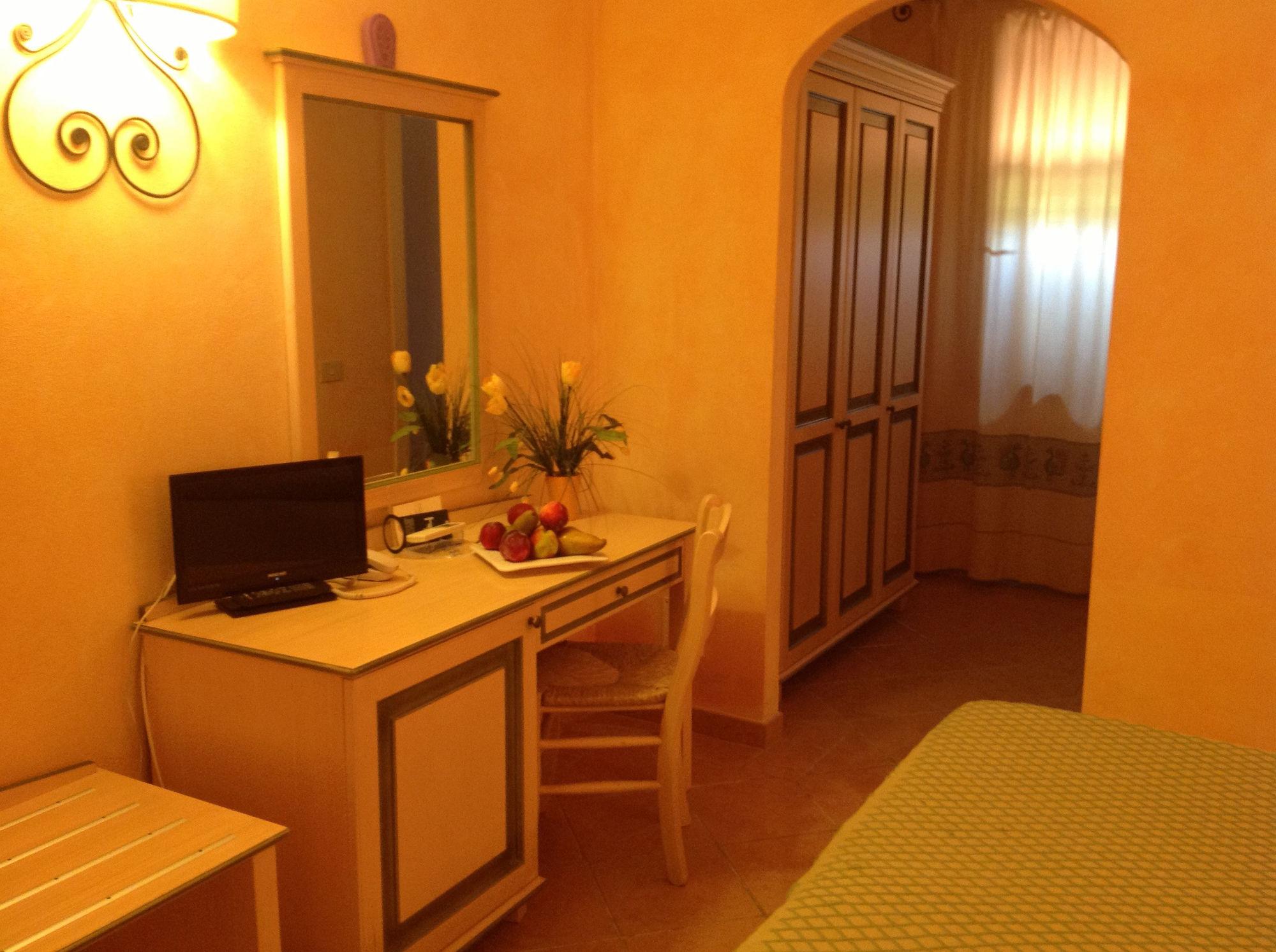 Hotel Fertilia Zewnętrze zdjęcie